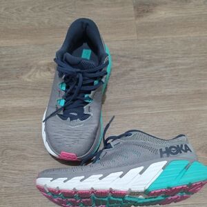 HOKA Gaviota Shoes. Size 7.5 B